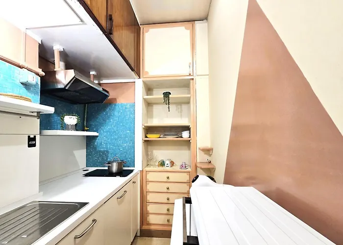 아파트 Yr - Loreto